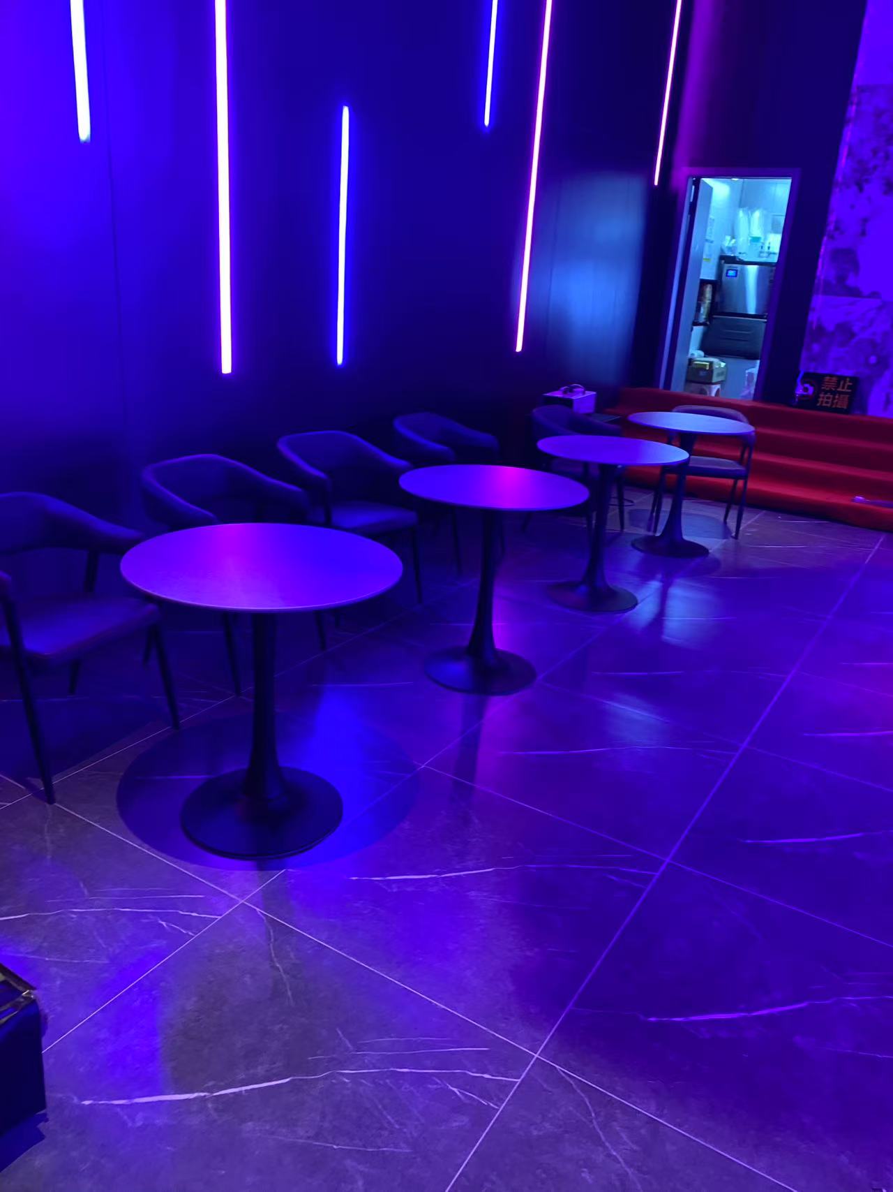 ️ 精緻用餐環境，與美女共進浪漫晚餐！