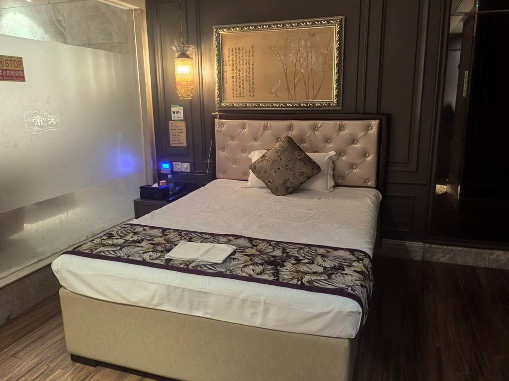 ️ 舒適臥室環境，與美女共度美好夜晚！