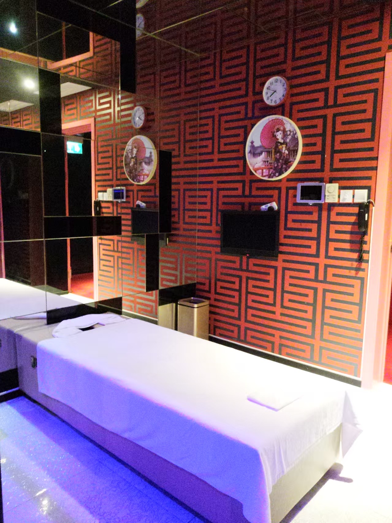 專業按摩服務，最多房間數量避免等待！